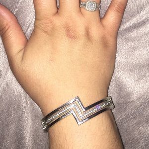 Silver wrist jewelry
